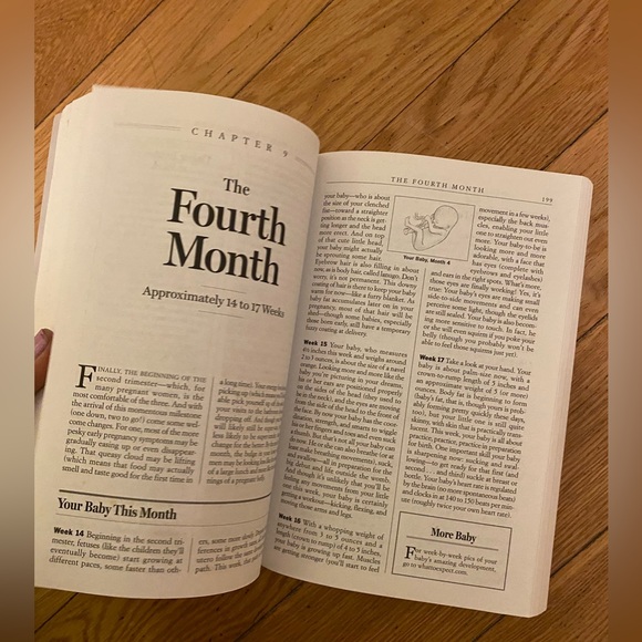 What To Expect When You’re Expecting. #1 selling Pregnancy book. Almost new. - Picture 3 of 5